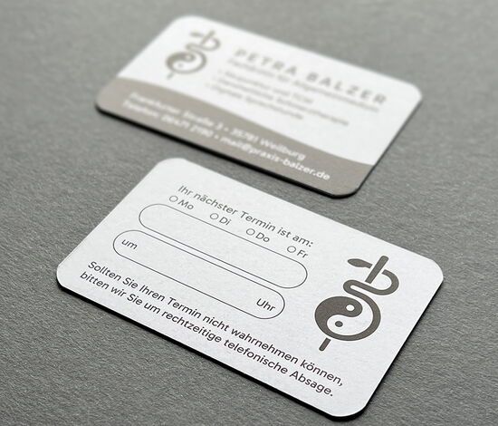 Visitenkartendesig für die Hausarzt-Praxis Petra Balzer